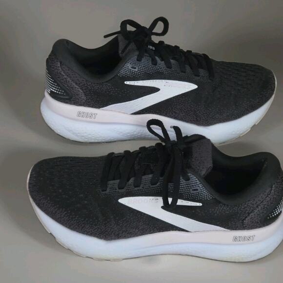 Brooks Shoes - B0 Brooks Ghost 16 Shoes Womens 8B Black White Low Top Running Athletic Sneakers